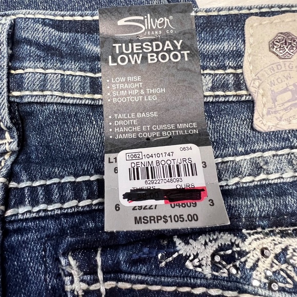 👖NWT($105)🤩|•SILVER JEANS•| Tuesday Low Rise Boot Cut Jeans Size 27x31👖 - Picture 12 of 12
